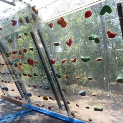 le mur de bloc transparent 