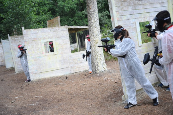 Une partie de paint ball